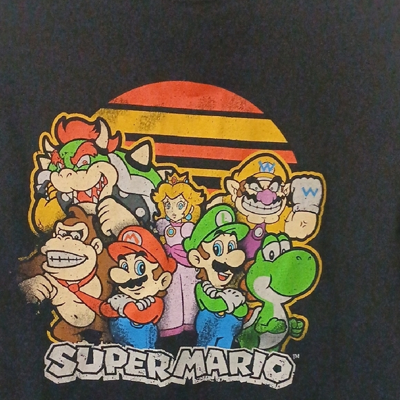 Make Offer Super Mario Graphic Tee - Picture 3 of 3